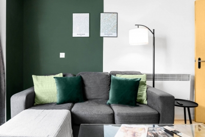 Modern City Centre Apartment - Balcony - Smart TV