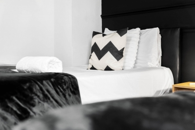 Business District Apartment - Twin Beds - Smart TV
