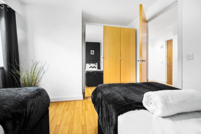 Business District Apartment - Twin Beds - Smart TV