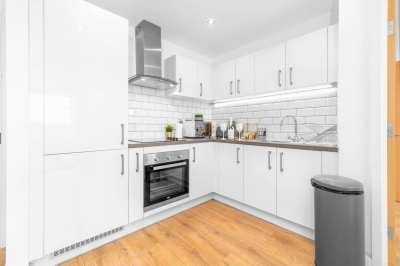 City Centre Modern Apartment - JQ - 2 Bedrooms
