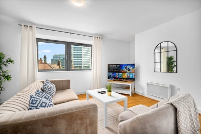 Stylish City Centre Apartment - Smart TV - WIFI