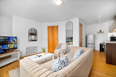 Stylish City Centre Apartment - Smart TV - WIFI
