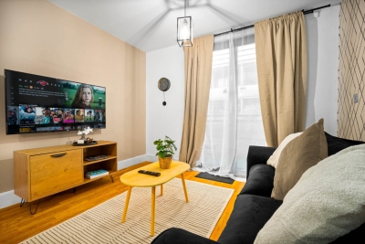 Arcadian Apartment - Balcony - Parking - Fast WIFI
