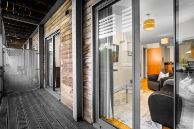 Chinatown Apartment - Secure Parking - Fast WIFI