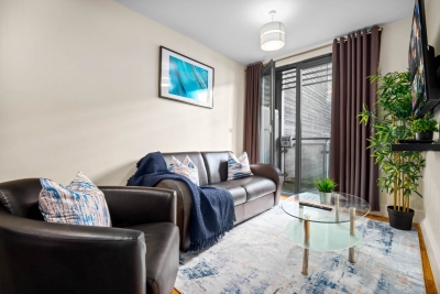 Chinatown Apartment - Secure Parking - Fast WIFI