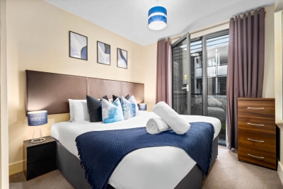 Chinatown Apartment - Secure Parking - Fast WIFI
