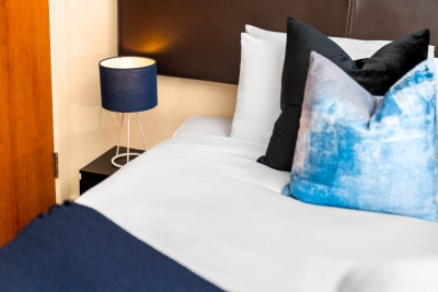 Chinatown Apartment - Secure Parking - Fast WIFI