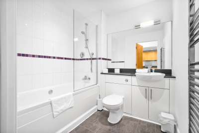 Stylish Apartment - King Size Bed - Central - Netflix