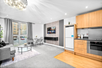 Stylish Apartment - King Size Bed - Central - Netflix