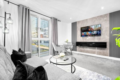 Stylish Apartment - King Size Bed - Central - Netflix