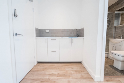 Stylish Four Bedroom House - Bedroom Tvs - Parking - Garden