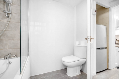 Luxury Three Bed House - Parking -  Garden - Netlix
