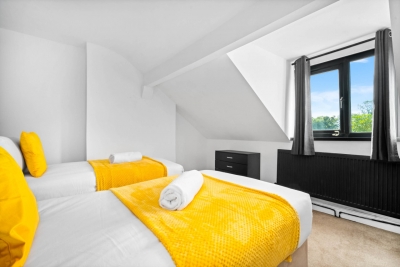 Edgbaston Townhouse - 6 Bedrooms -Parking -Terrace