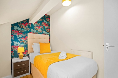 Edgbaston Townhouse - 6 Bedrooms -Parking -Terrace