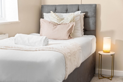 Five Bedrooms - Five Bathrooms  - Off Street Parking - Garden