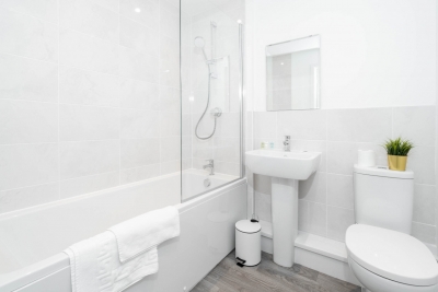 Selly Oak - Cozy Apartment - Parking - QE & Uni