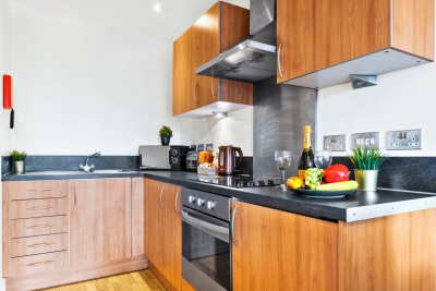 Arcadian - Chinatown - One Bed - Balcony - Parking - Fast WIFI