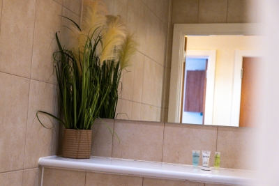 Arcadian - Chinatown - One Bed - Balcony - Parking - Fast WIFI