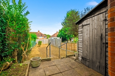 Stylish Three Bedroom House - Parking - Garden
