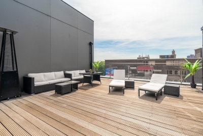 Stylish City Centre Penthouse - Large Private Terrace - Parking