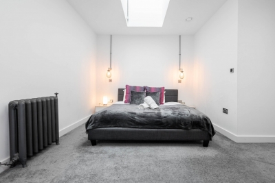 Stylish City Centre Penthouse - Large Private Terrace - Parking