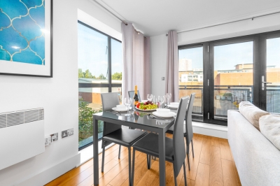 Stylish 2 Bedroom Apartment - City Centre - Netflix