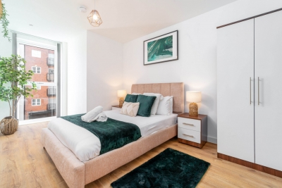 Two Bedroom City Centre Apartment - JQ - Fast WiFi - Netflix