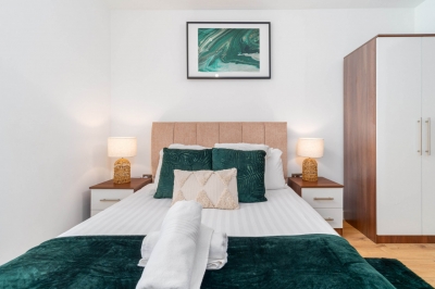 Two Bedroom City Centre Apartment - JQ - Fast WiFi - Netflix