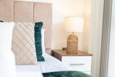 Two Bedroom City Centre Apartment - JQ - Fast WiFi - Netflix