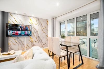 Stylish Two Bed Apartment - City Centre - Netflix