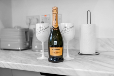 The Marsons Collection - Two Bedroom Apartment -  Balcony - Parking -  Smethwick