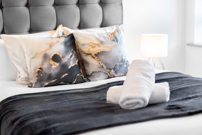 The Marsons Collection - Two Bedroom Apartment -  Balcony - Parking -  Smethwick