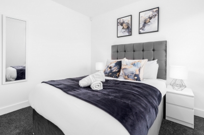 The Marsons Collection - Two Bedroom Apartment -  Balcony - Parking -  Smethwick