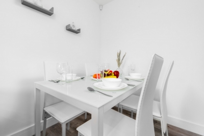 The Marsons Collection - Two Bedroom Apartment  -  Balcony - Parking -  Smethwick 2