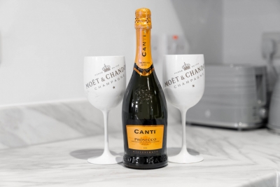 The Marsons Collection - Two Bed Apartment -  Balcony - Parking -  Smethwick