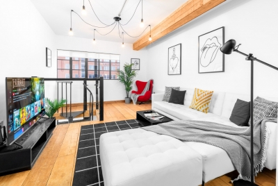 Newtown Lofts -  Unique Stylish Apartment - Parking