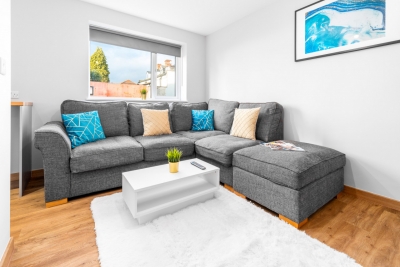 Stylish Two Bed - Two Parking Spaces - Stourbridge