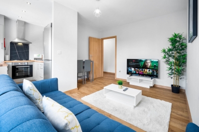 Stylish Two Bed - Two Parking Spaces - Stourbridge