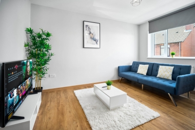 Stylish Two Bed - Two Parking Spaces - Stourbridge