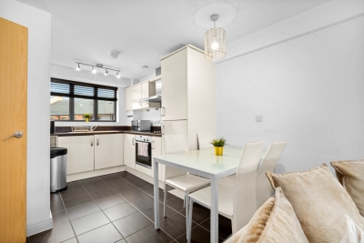 Stylish Apartment - JQ - City Centre - Fast WiFi