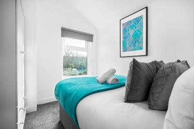 Two Bed House - Courtyard - Parking - Harborne