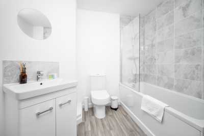 Stylish 2 Bed Apartment -  Parking - Smart TV - WIFI