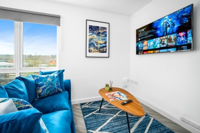 Stylish 2 Bed Apartment -  Parking - Smart TV - WIFI