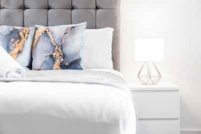 Stylish 2 Bed Apartment -  Parking - Smart TV - WIFI