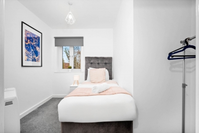 Stylish 2 Bed Apartment -  Parking - Smart TV - WIFI
