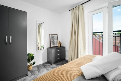 Stylish 2 Bedroom Apartment - Parking - Smart TV - WIFI