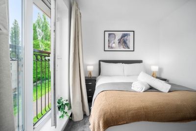 Stylish 2 Bedroom Apartment - Parking - Smart TV - WIFI