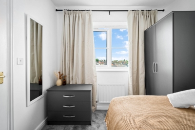Stylish 2 Bedroom Apartment - Parking - Smart TV - WIFI
