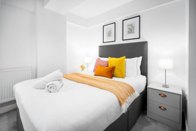 Modern 2 Bed Apartment - Smart TV - WIFI
