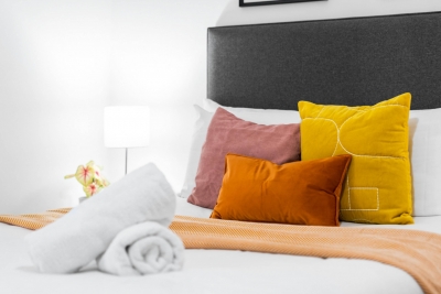 Modern 2 Bed Apartment - Smart TV - WIFI